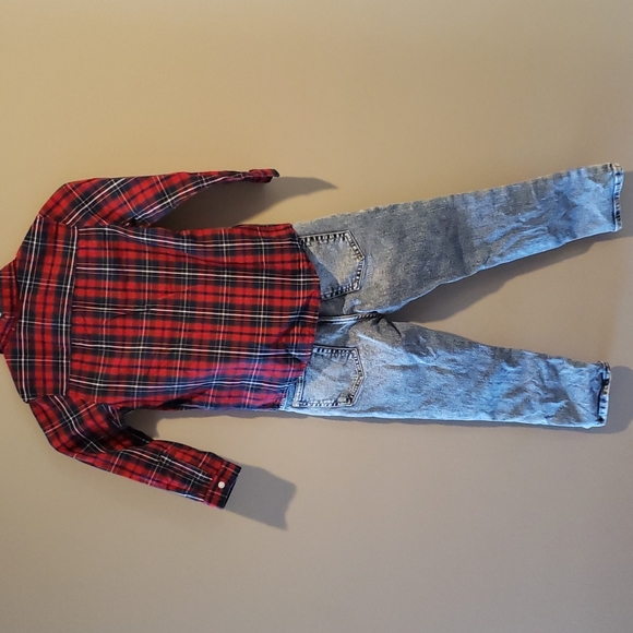 Adorable boys holiday outfit jeans and shirt - Picture 3 of 8